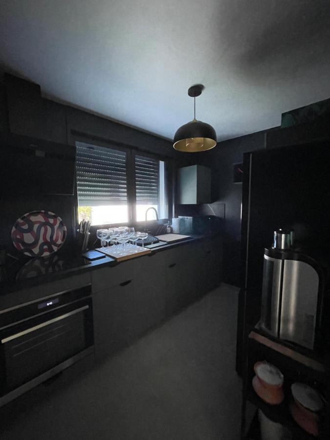 Appartement De Caractere Avec Jacuzzi Frejus Exterior photo